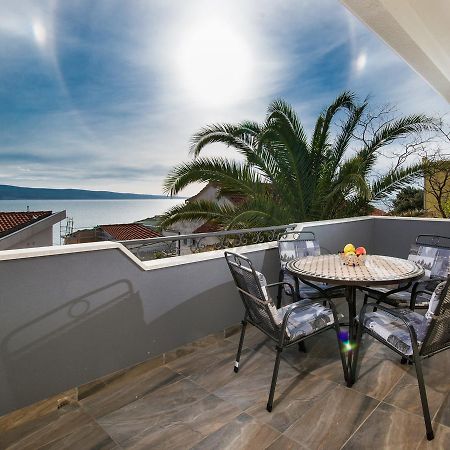 Cezar Luxury Apartment Омиш Экстерьер фото