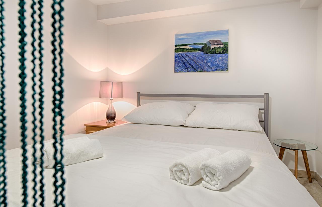 Cezar Luxury Apartment Омиш Экстерьер фото