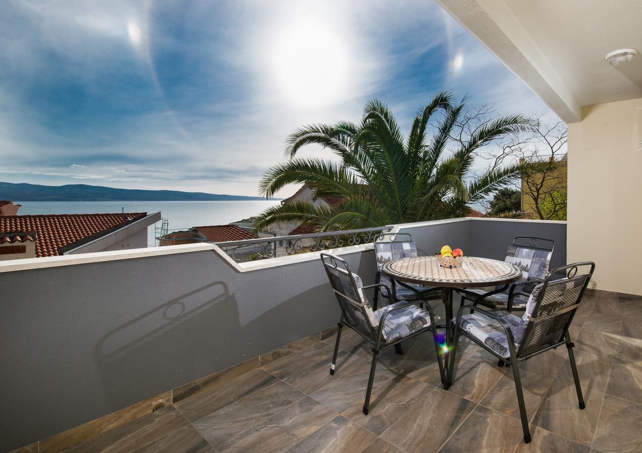 Cezar Luxury Apartment Омиш Экстерьер фото